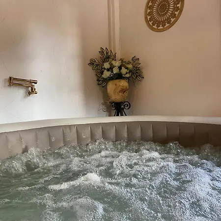 Cabana Com Jacuzzi Em Guararema Exterior photo